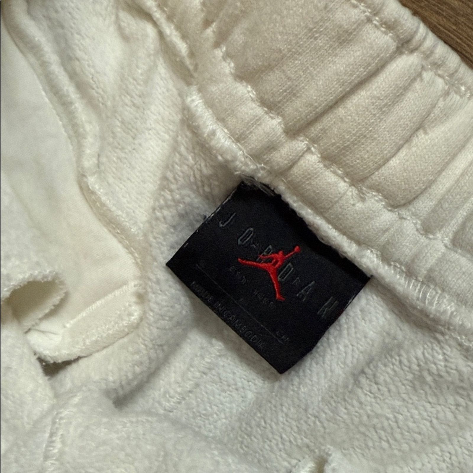 Jordan Brand Air Jordan Diamond Fleece Shorts Size US 26 / EU 42 - 5 Thumbnail