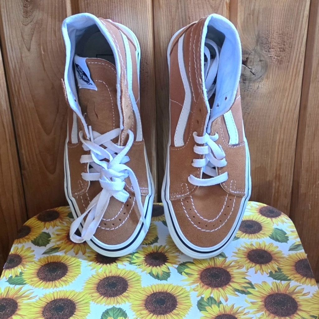 Vans Vans Tan and White High-Top Sneakers with Signature Stripe Size US 6 / IT 36 - 13 Thumbnail