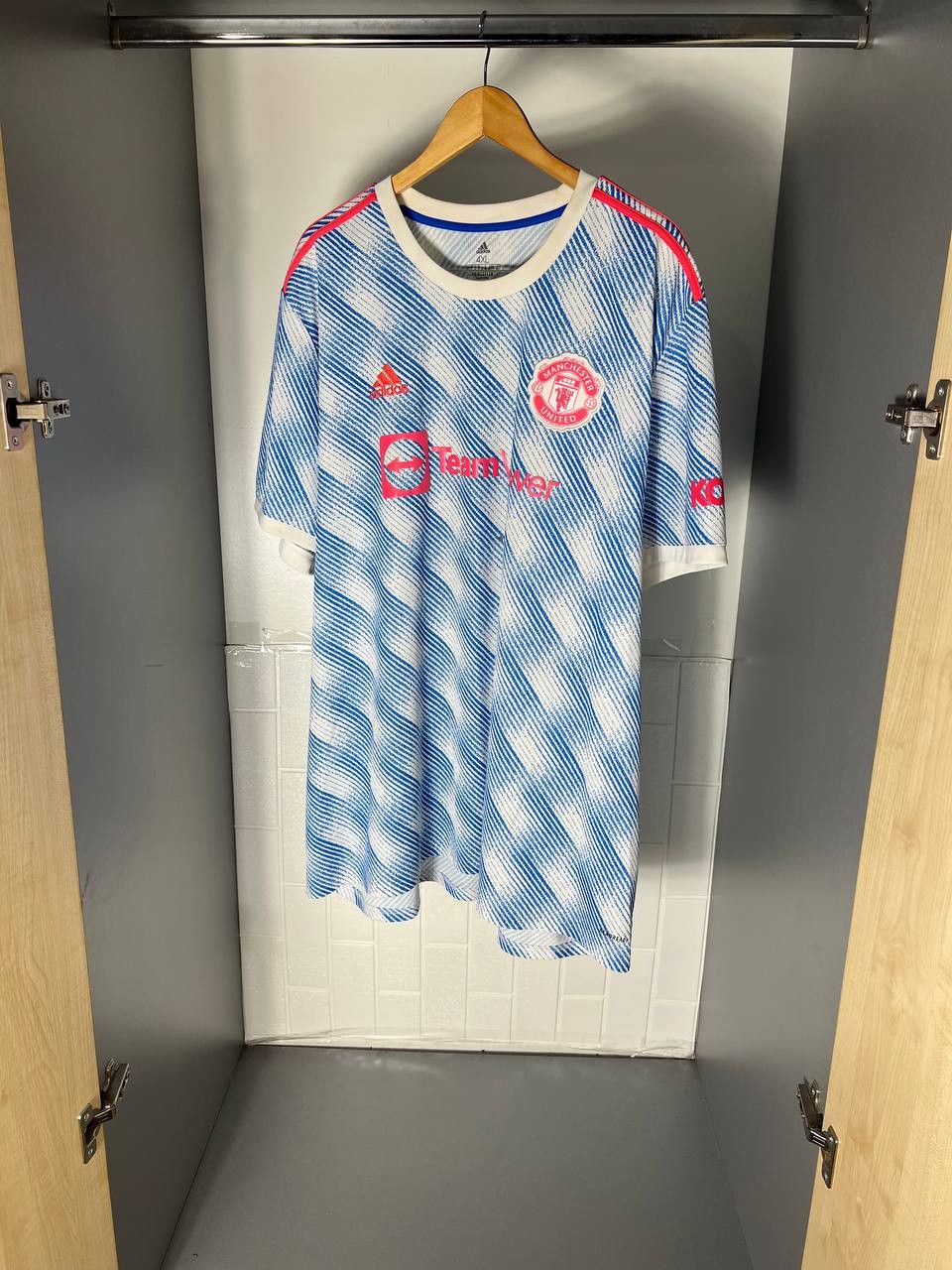 Adidas VINTAGE ADIDAS FC MANCHESTER UNITED ENGLAND SOCCER JERSEY Size US XXL / EU 58 / 5 - 8 Thumbnail
