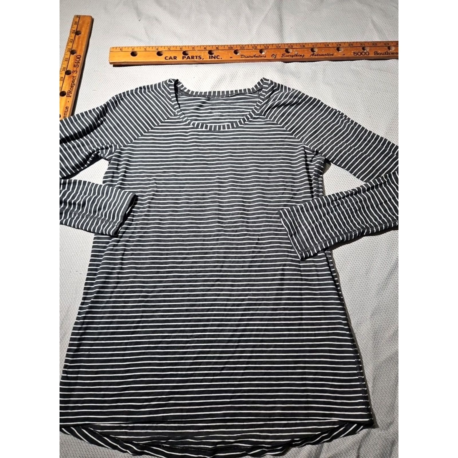Lululemon Lululemon Shirt Womens Small Black Emerald Long Sleeve Modern Stripe Active Top Size S / US 4 / IT 40 - 3 Thumbnail