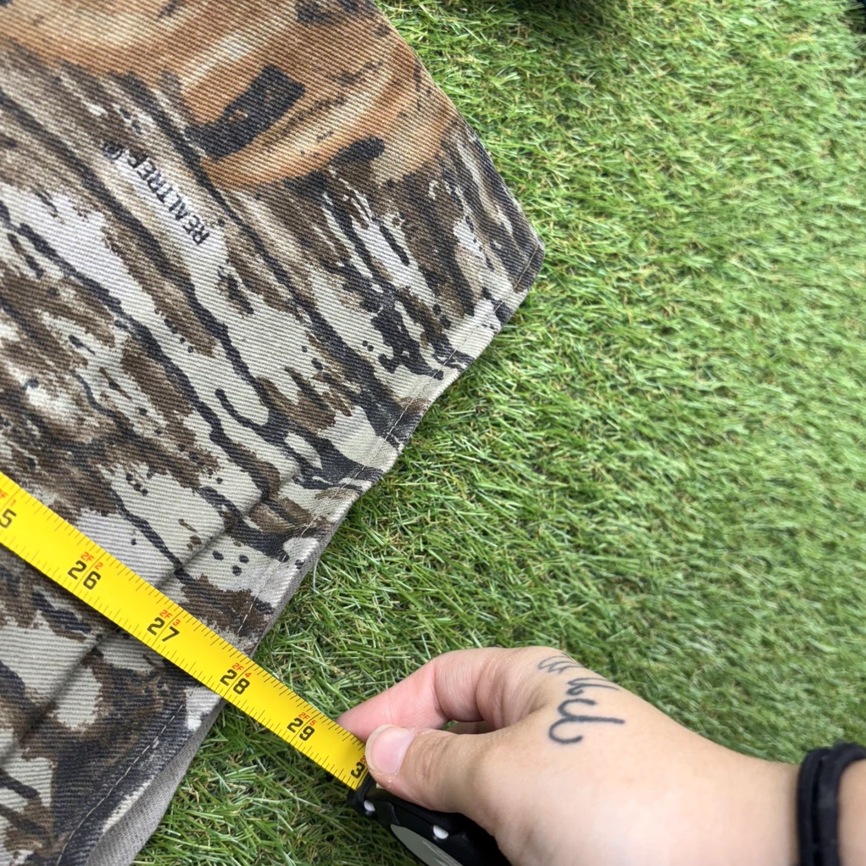 Vintage VINTAGE Cabela's Men’s Camouflage Shirt Large Realtree Outdoor Hunting Twill USA 90s Size US L / EU 52-54 / 3 - 4 Thumbnail