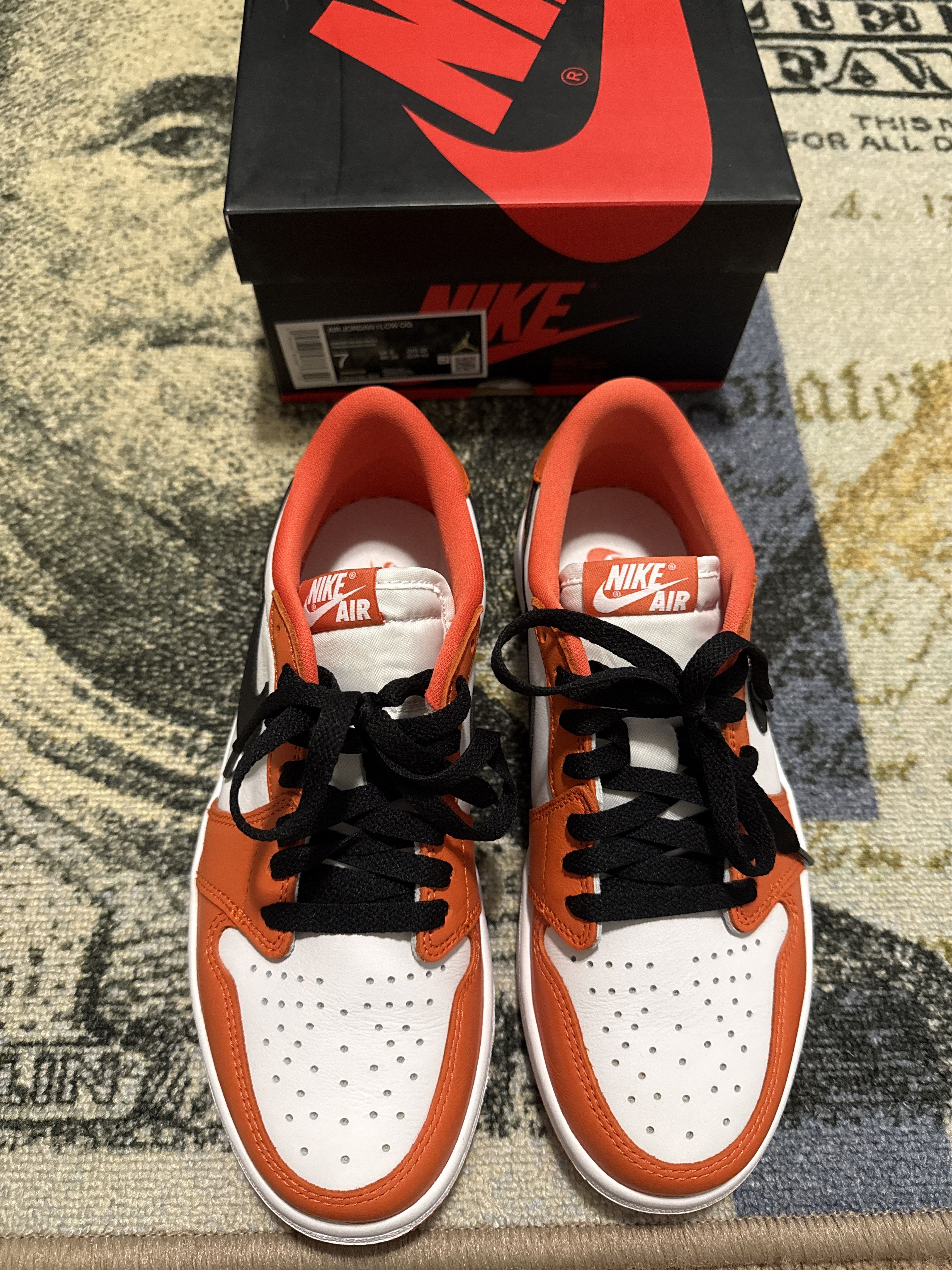 Jordan 1 Retro Low OG 'Starfish