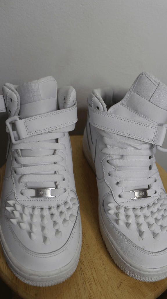 Nike Air Force 1 Custom High Top - White Spikes - 7 Youth P10007 Size US 7 / EU 40 - 6 Thumbnail