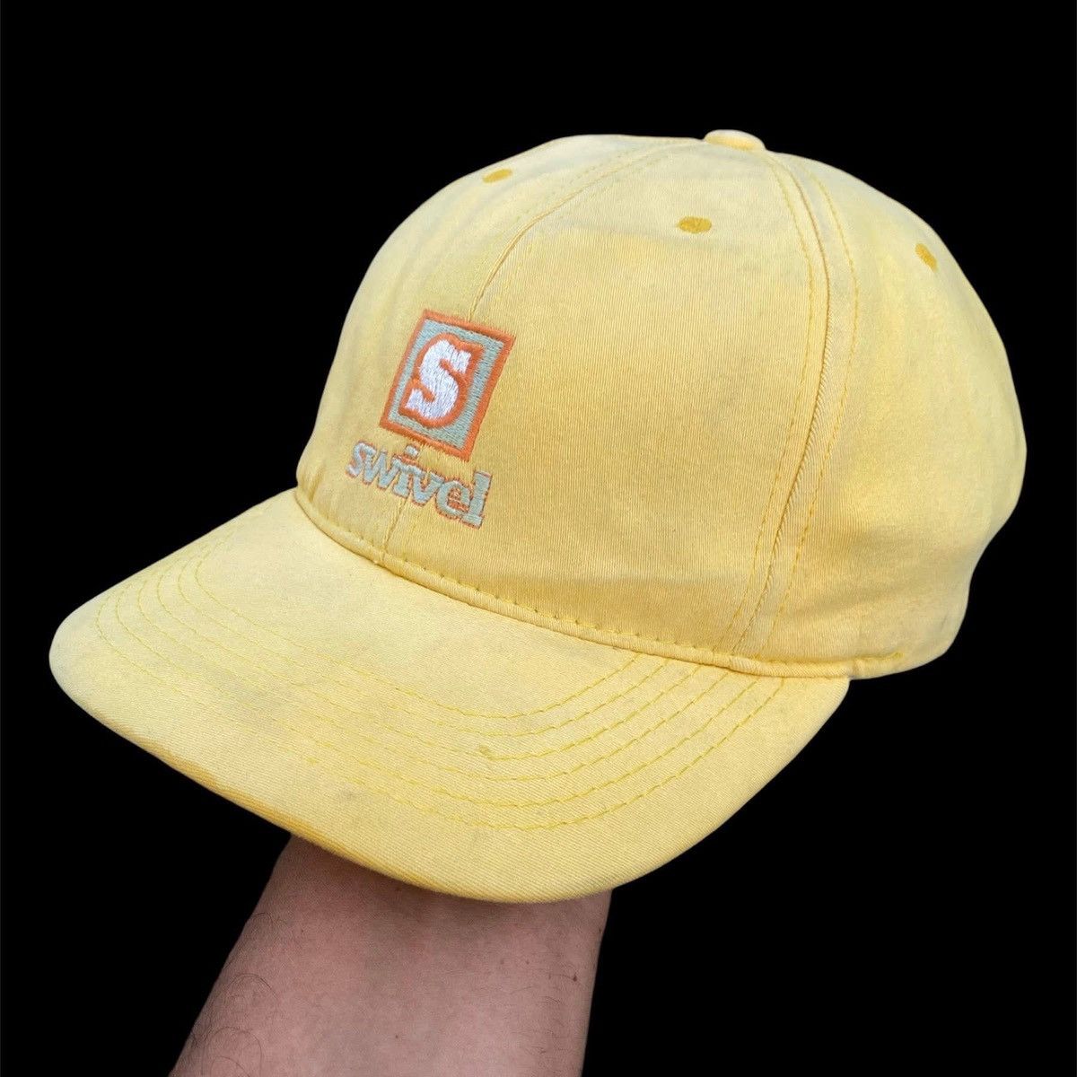 Vintage RARE ‼️ Swivel Size ONE SIZE - 1 Thumbnail