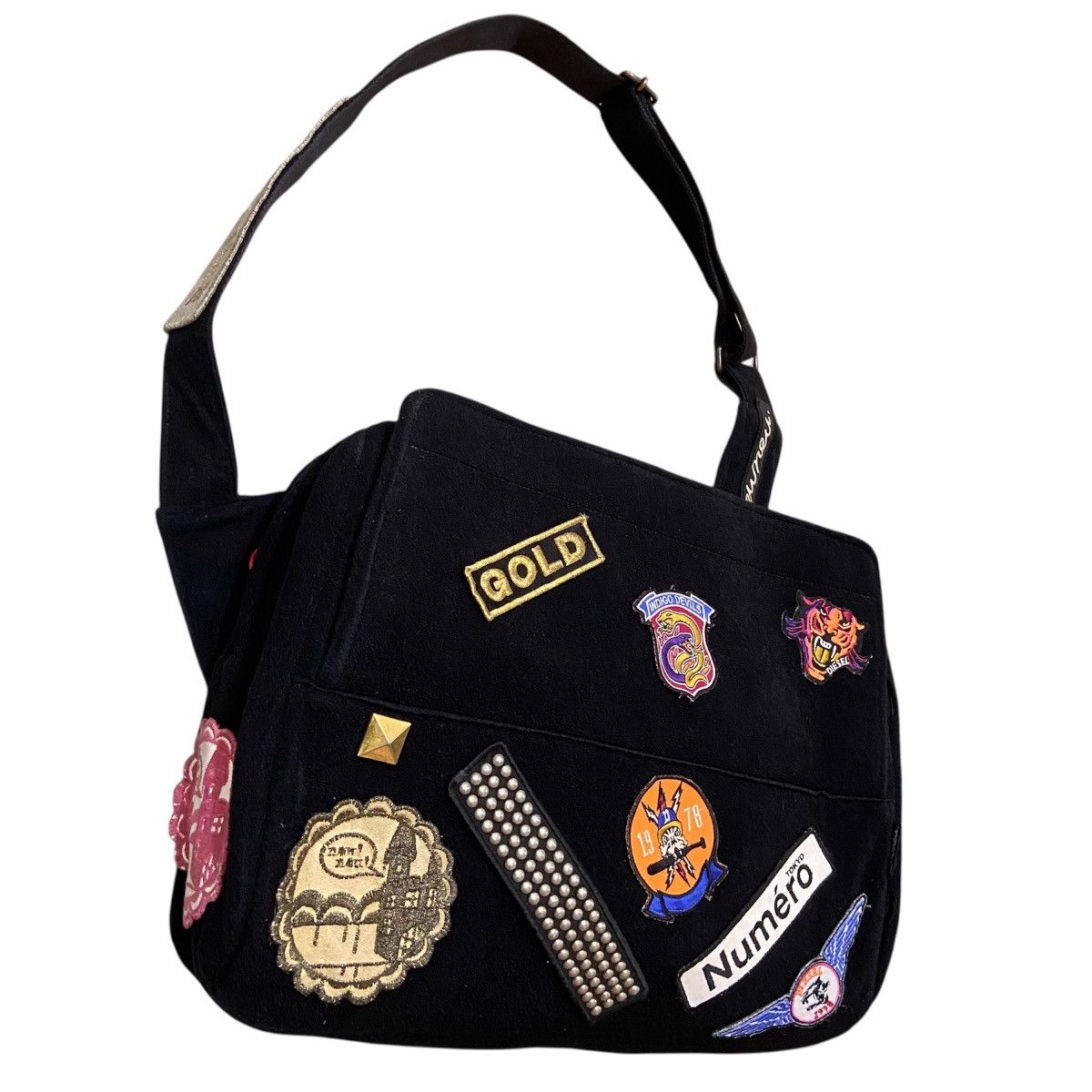 Japanese Brand Newneu. Japanese Brand Messenger Bag with Customizable Patch Size ONE SIZE - 3 Thumbnail