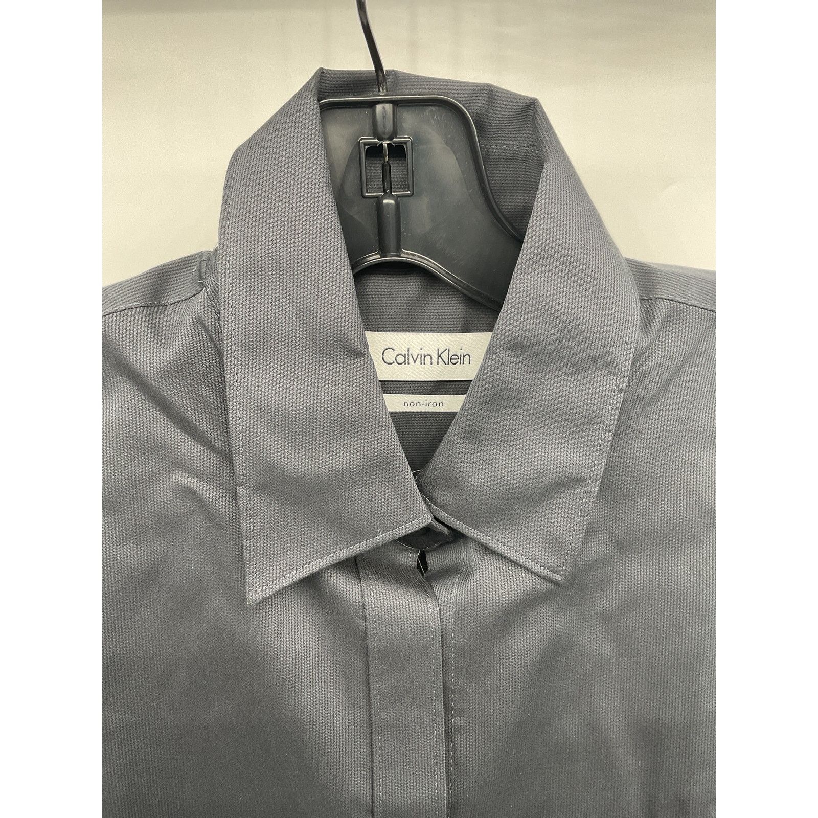 Calvin Klein Calvin Klein Women’s Long Sleeve Dress Shirt - Size 0-2/XS Size S / US 4 / IT 40 - 4 Thumbnail