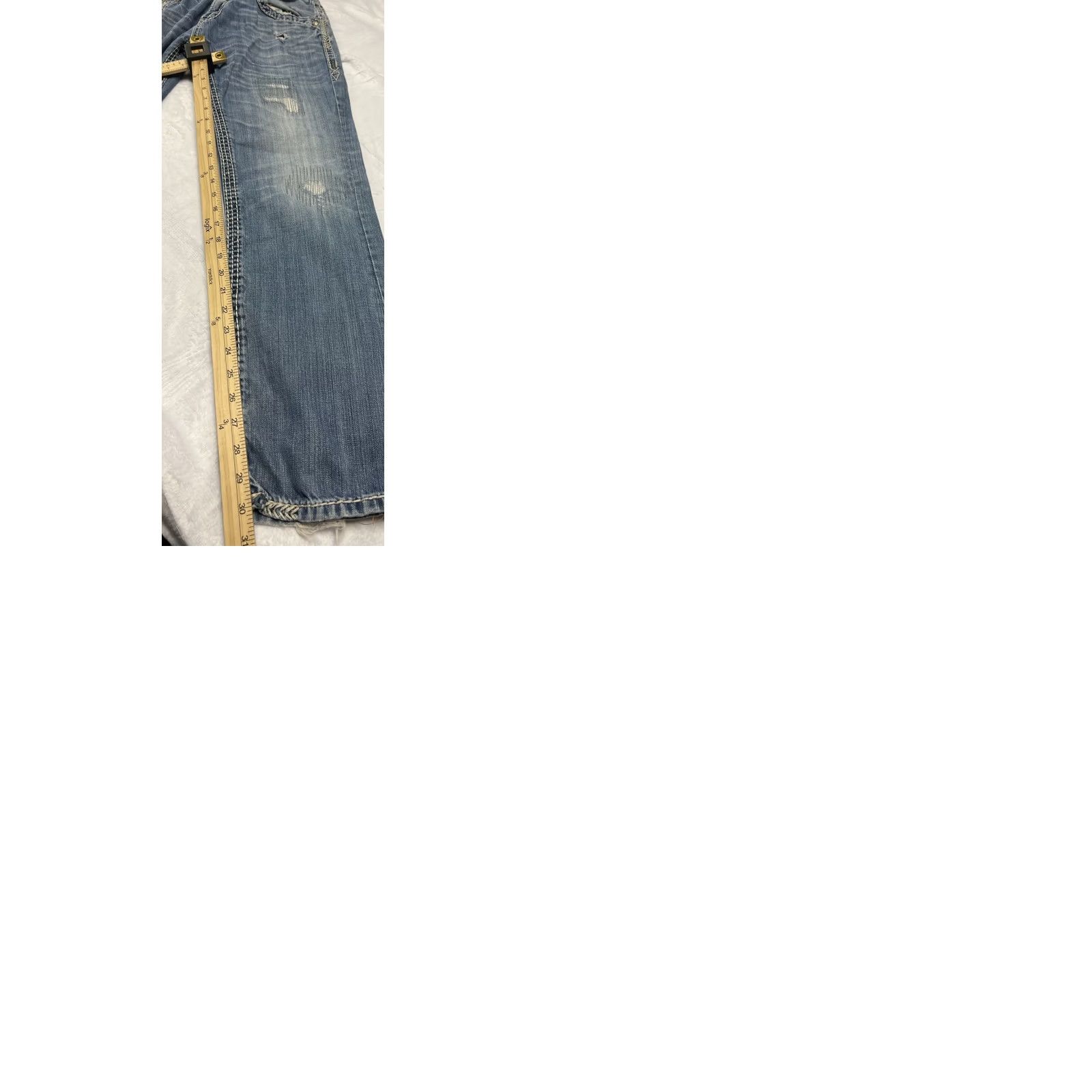 Vintage VINTAGE? ROCK REVIVAL Royce MEN'S 32 x 30 DISTRESSED STRAIGHT LEG BLUE JEANS Size US 32 / EU 48 - 10 Thumbnail