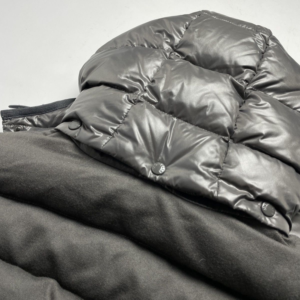 Moncler × Vintage MONCLER Astere Giubbotto Gray Hooded Down Puffer Jacket XS Size XS / US 0-2 / IT 36-38 - 14 Thumbnail