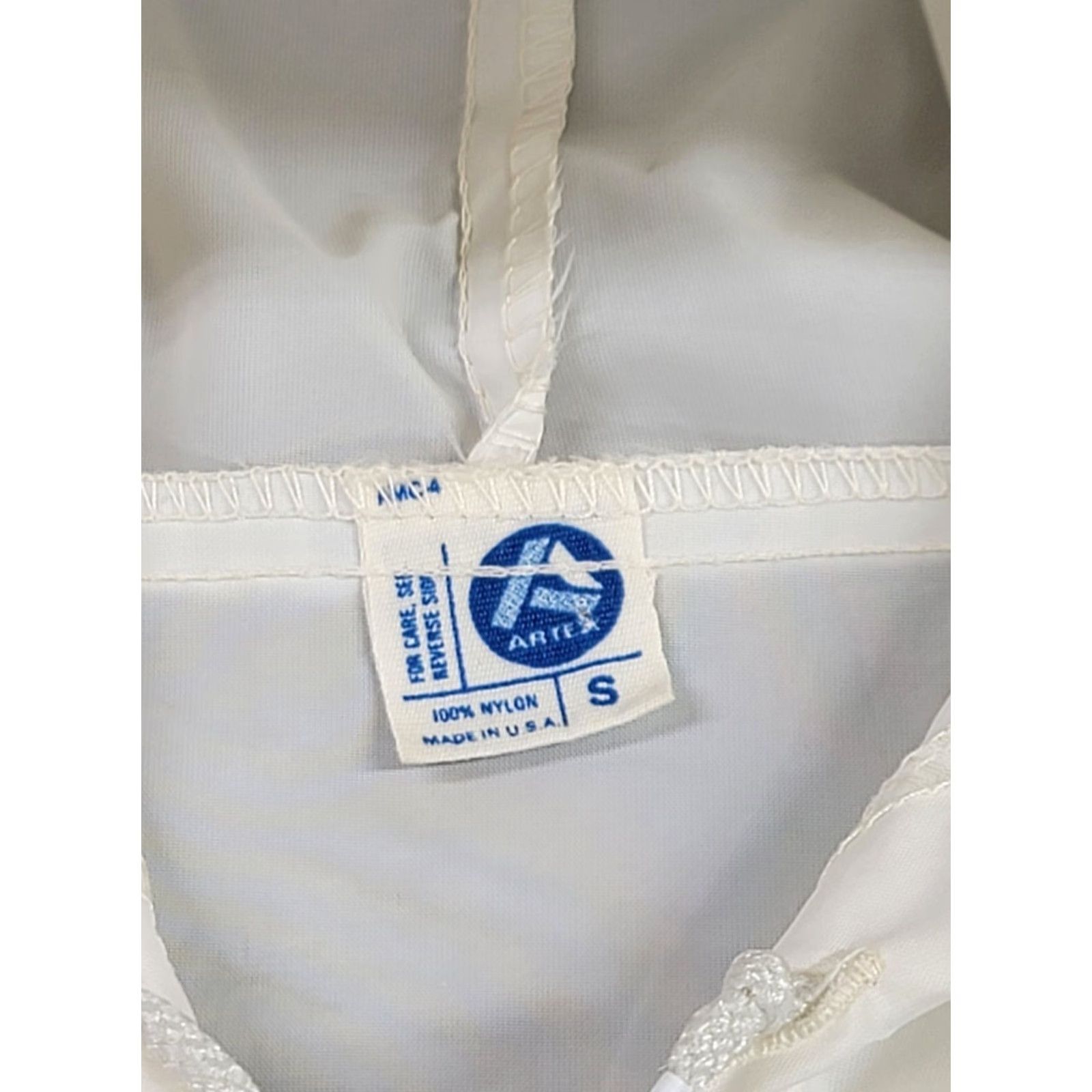 Vintage VINTAGE Artex Snoopy 1/2 Zip Hooded Windbreaker Shirt Mens S White 70s Ferris State University Rare Size US S / EU 44-46 / 1 - 7 Thumbnail