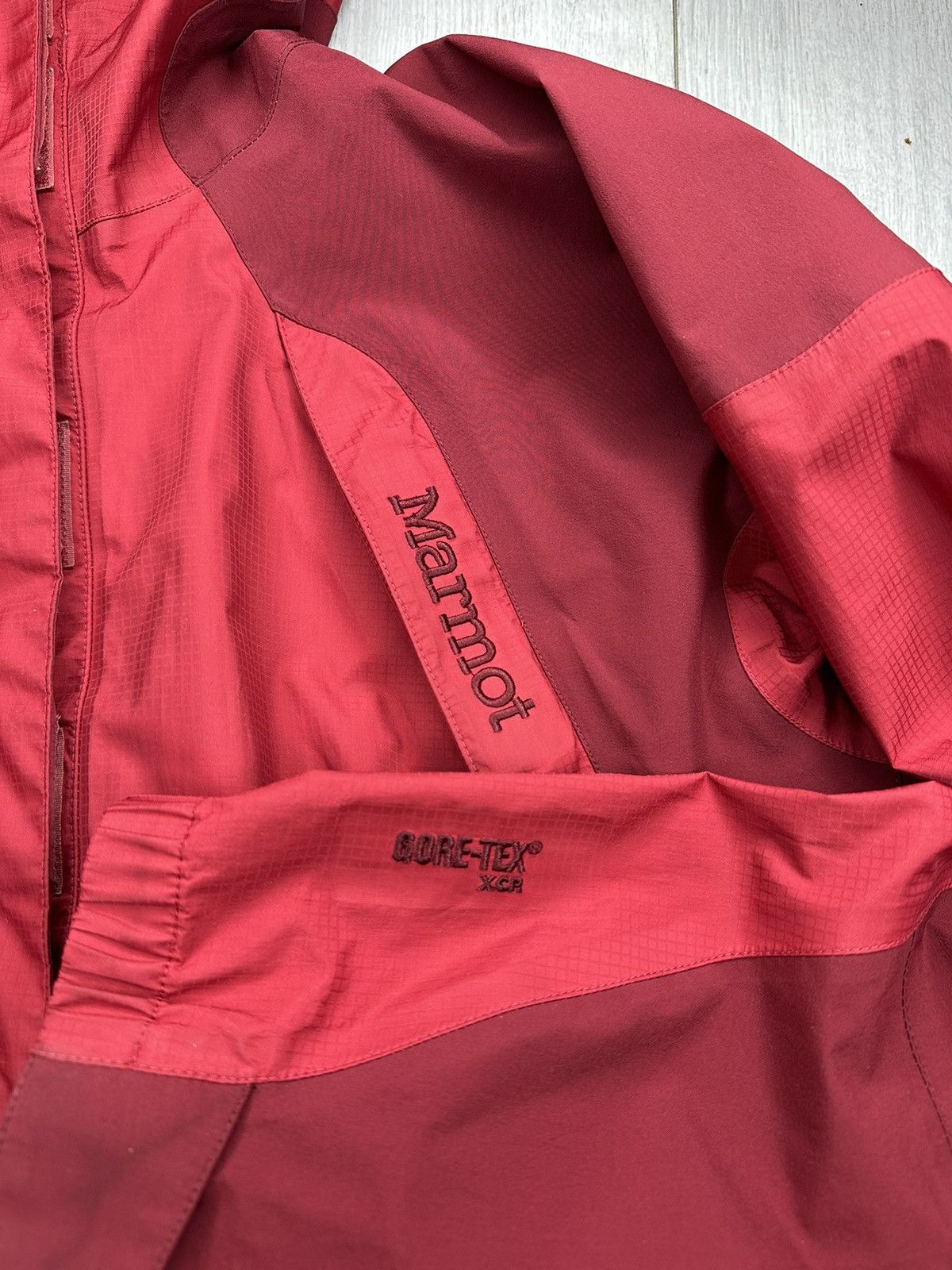 Marmot Marmot Light zip red jacket Size US L / EU 52-54 / 3 - 4 Thumbnail