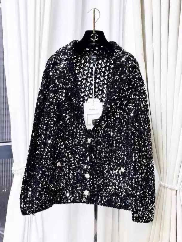 Chanel Chanel Long-sleeved cardigan with sequins coat Size XS / US 0-2 / IT 36-38 - 1 Thumbnail