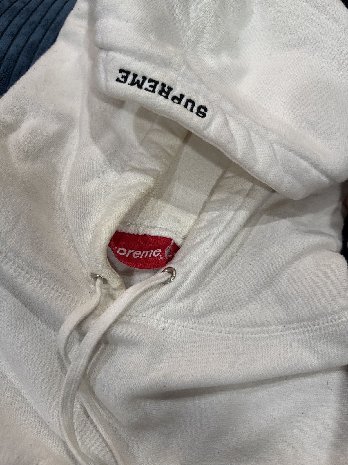 Playboy × Supreme SUPREME PLAYBOY distressed HOODIE XL Size US XL / EU 56 / 4 - 5 Thumbnail
