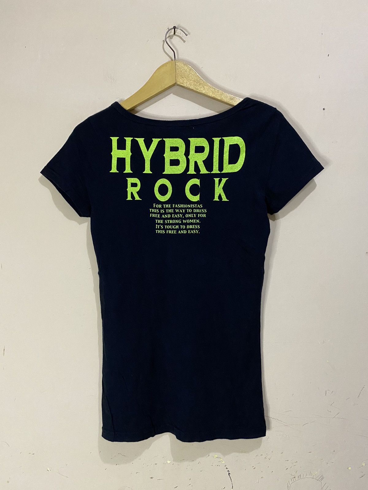 If Six Was Nine 2000s Hybrid Rock Skulls Japanese Tee Size ONE SIZE - 10 Thumbnail