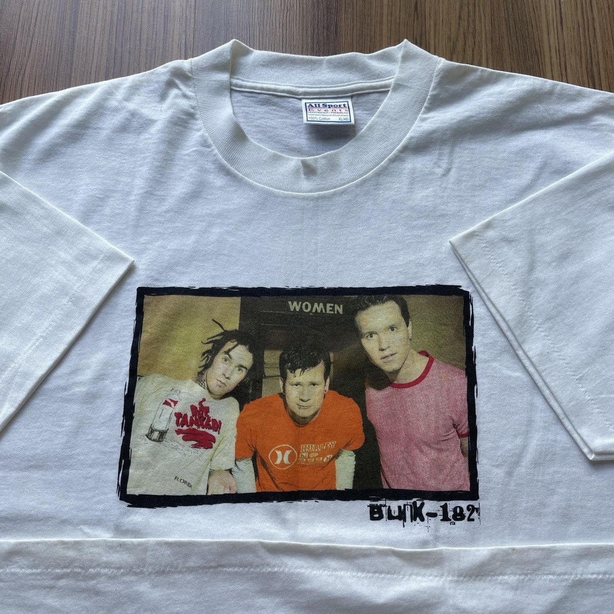 Band Tees Vintage 2000 Blink 182 pop punk rock band promo tee y2k 00s Size US XL / EU 56 / 4 - 1 Thumbnail