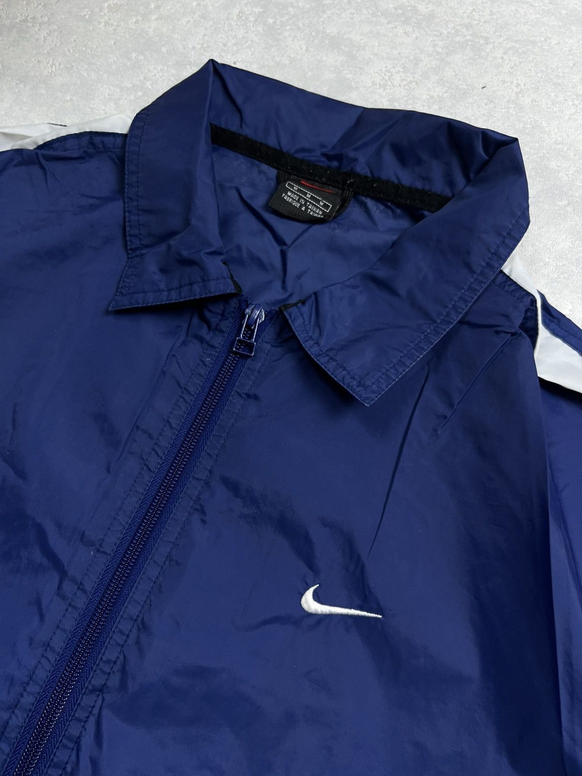 Nike 90s Nike Swoosh Vintage Y2K Oversized Nylon Retro Jacket Size US L / EU 52-54 / 3 - 4 Thumbnail