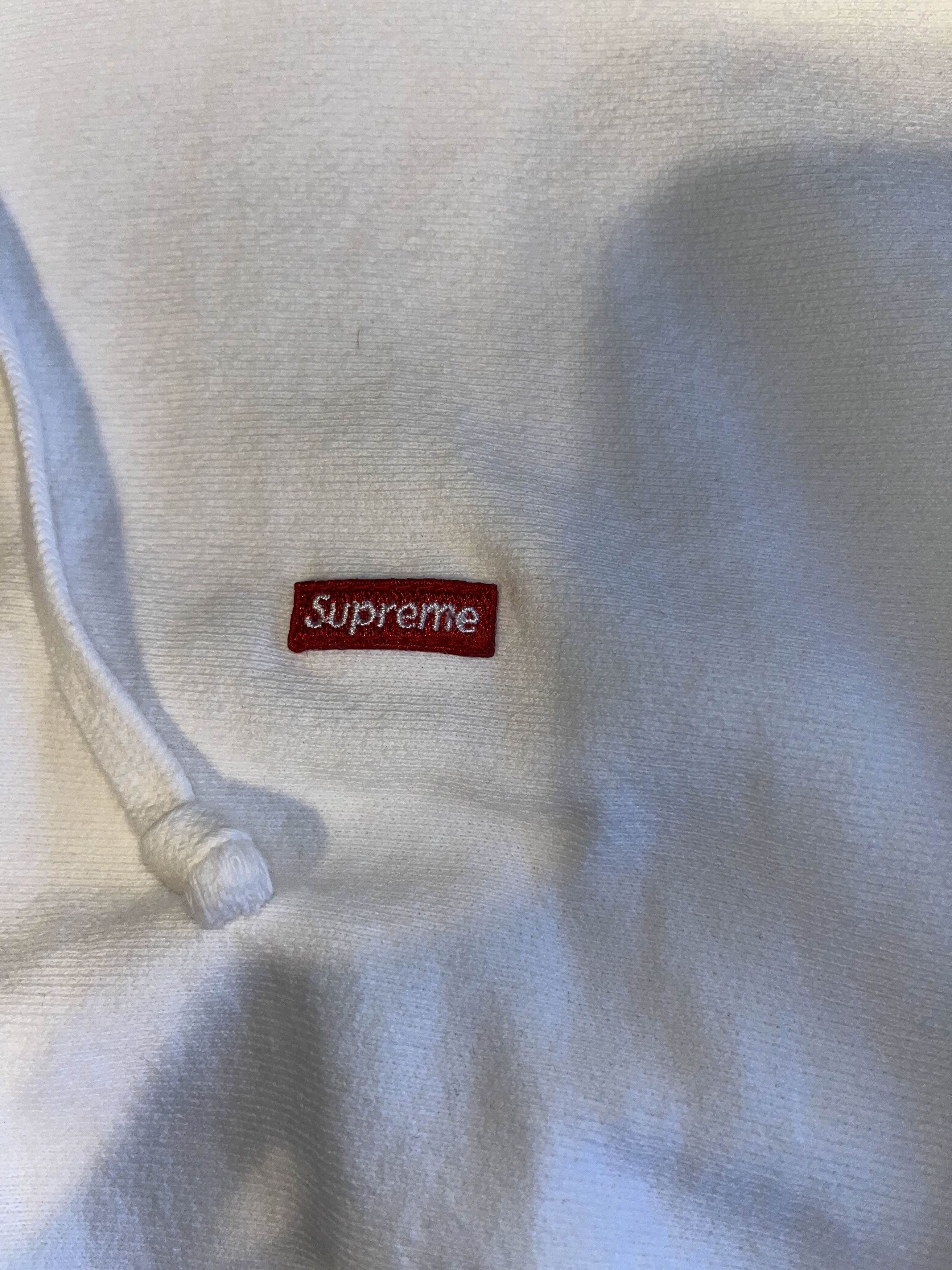 Supreme Supreme Small Box Logo Hoodie Size US M / EU 48-50 / 2 - 3 Thumbnail