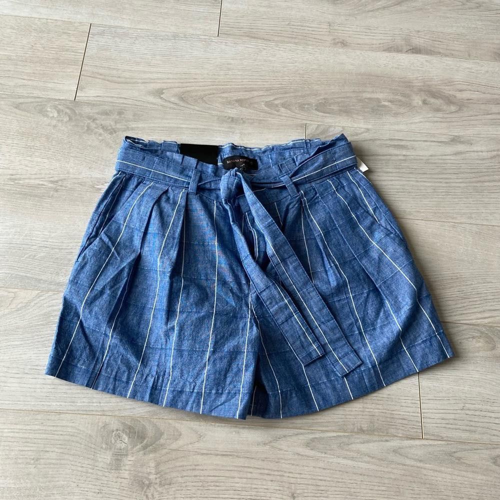 Banana Republic Banana Republic Blue and White Striped Shorts with Belt Size 27" / US 4 / IT 40 - 1 Thumbnail