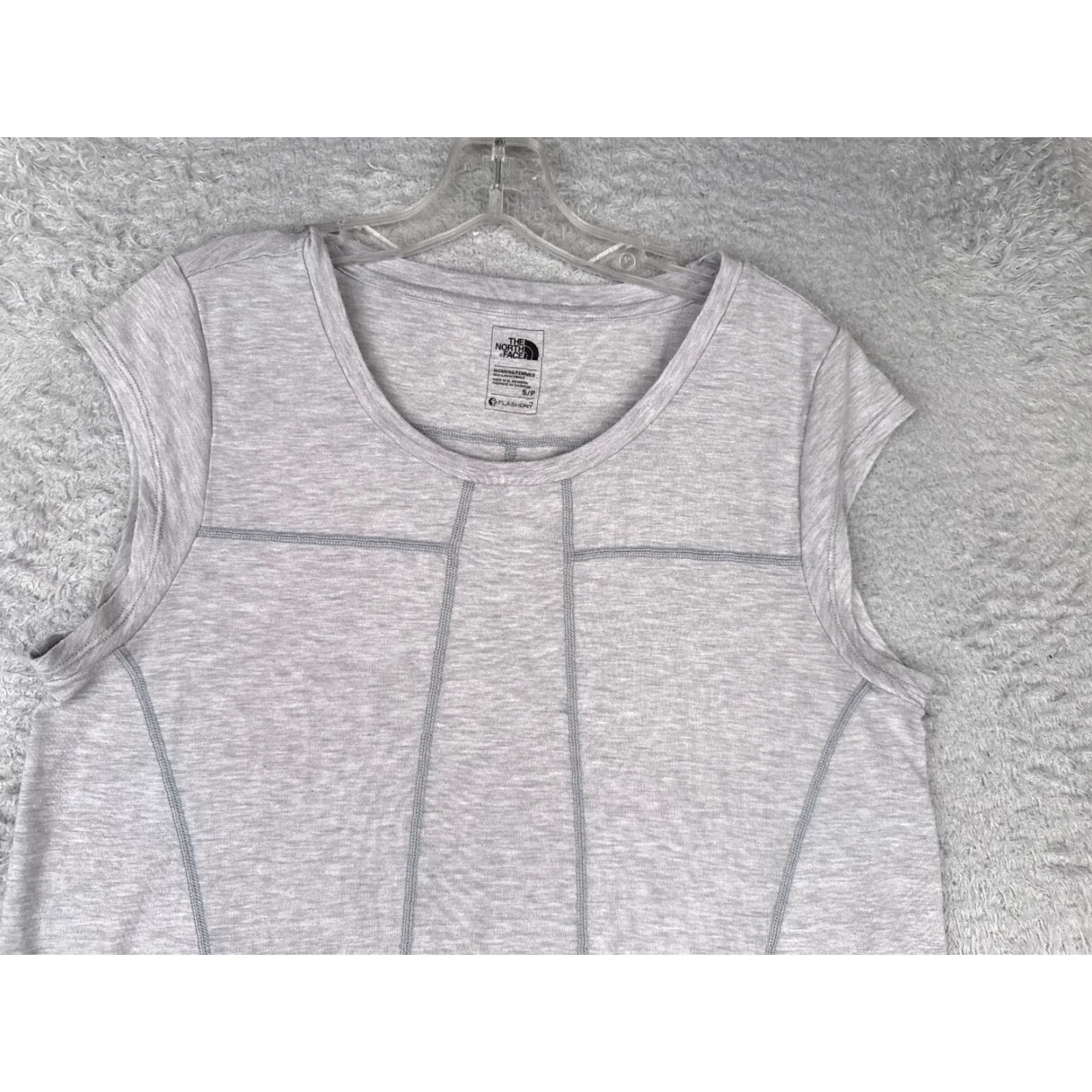 The North Face The North Face Shirt Women S Gray Poly Blend Crew T-Shirt Casual Short Sleeve Size S / US 4 / IT 40 - 4 Thumbnail
