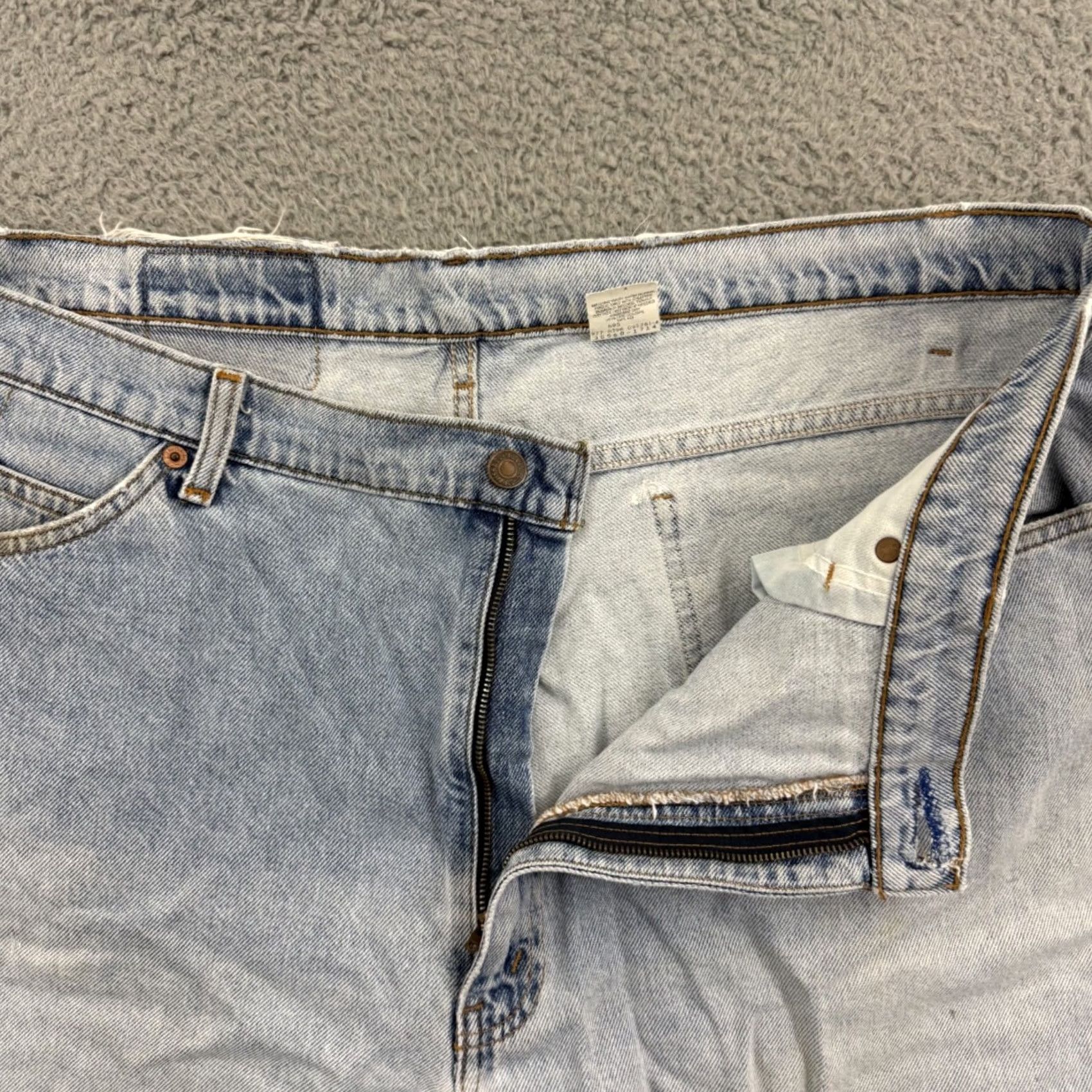 Levi's VINTAGE Levi's Shorts Mens 40 Blue 560 Loose Fit Denim 90s Baggy Jorts Orange Tab Bermuda Relaxed Size US 40 / EU 56 - 5 Thumbnail