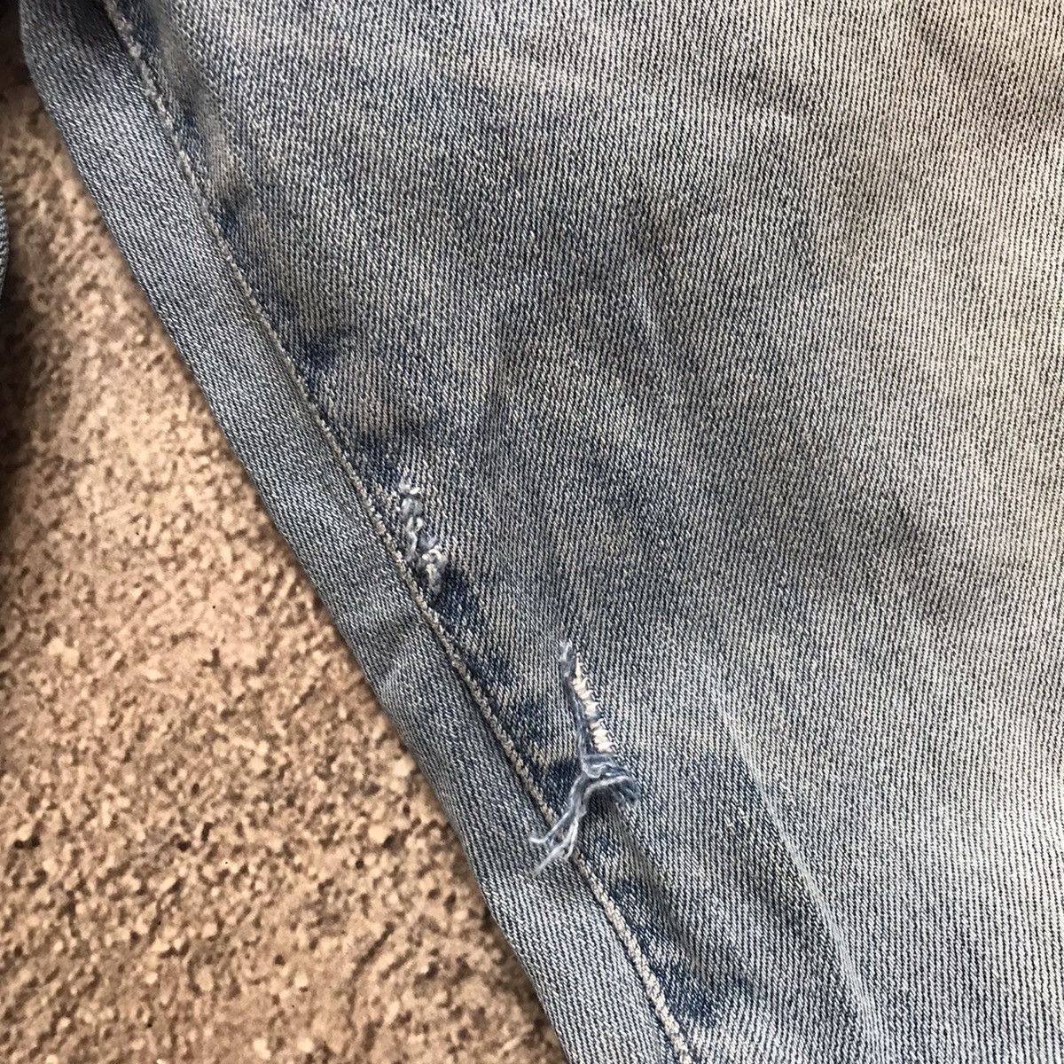 Vintage Vintage 90s Levis Distressed Baggy Jeans Thrashed Grunge 31 Size US 31 - 6 Thumbnail