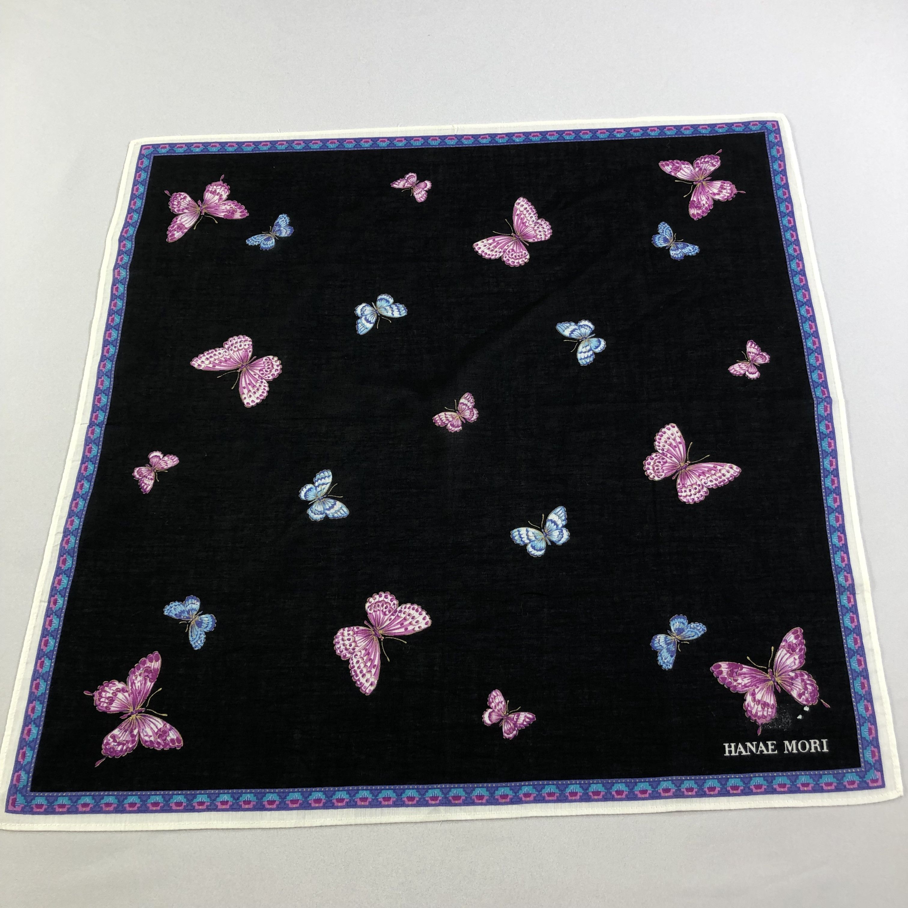 Hanae Mori × Vintage Hanae Mori Handkerchief Neckerchief Bandana H1646 Size ONE SIZE - 2 Thumbnail