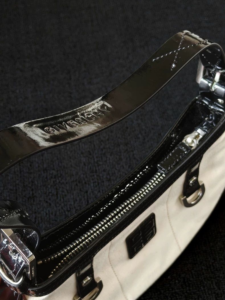 Givenchy Givenchy Four-Panel Panda Bag Size ONE SIZE - 6 Thumbnail