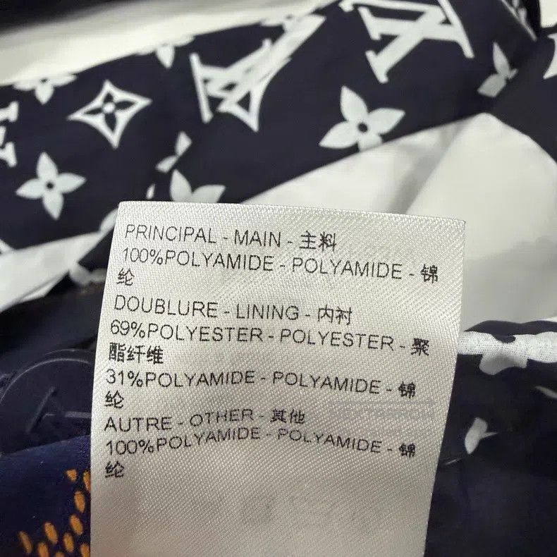 Louis Vuitton Louis Vuitton Black Logo full-print mid-rise tunic sweatpa Size 30" / US 8 / IT 44 - 6 Thumbnail