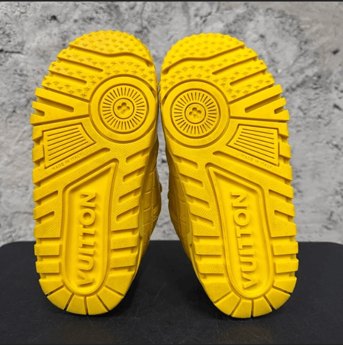 Louis Vuitton Louis Vuitton low-top sneakers Size US 5.5 / IT 35.5 - 8 Thumbnail