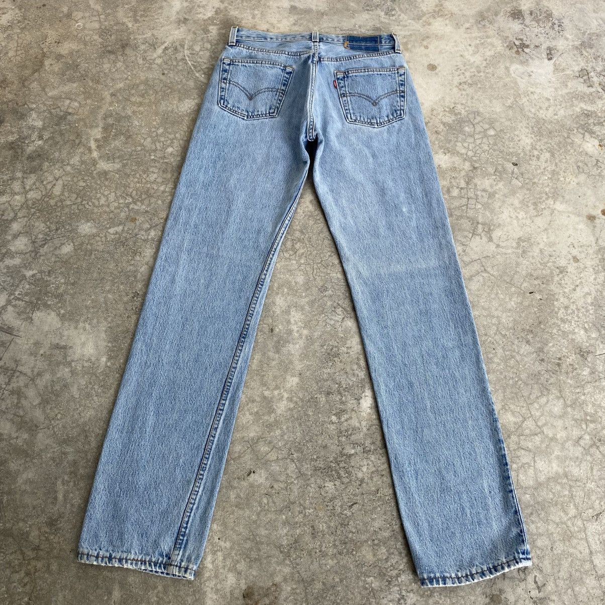 Levi's Vintage 90’s Levis 501 Faded Stonewashed Blue Denim Jeans Size US 28 / EU 44 - 8 Thumbnail