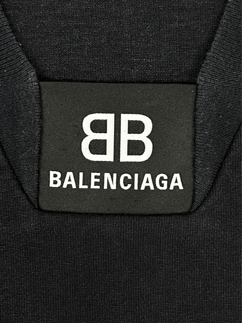 Balenciaga Balenciaga Logo logo micro V-neck loose short sleeve T-shi Size US XXS / EU 40 - 7 Thumbnail
