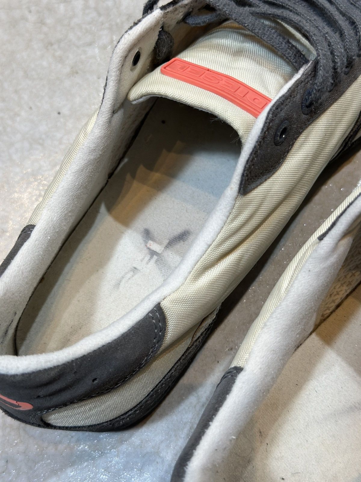 Diesel (SS10) SOLAR LOW TOP Size US 11 / EU 44 - 10 Thumbnail