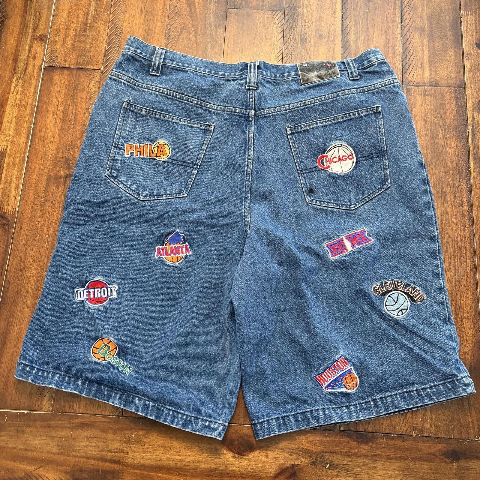 Vintage Y2K Hip Hop NBA Teams Denim Shorts Mens 42 Blue NBA Size US 42 / EU 58 - 12 Thumbnail