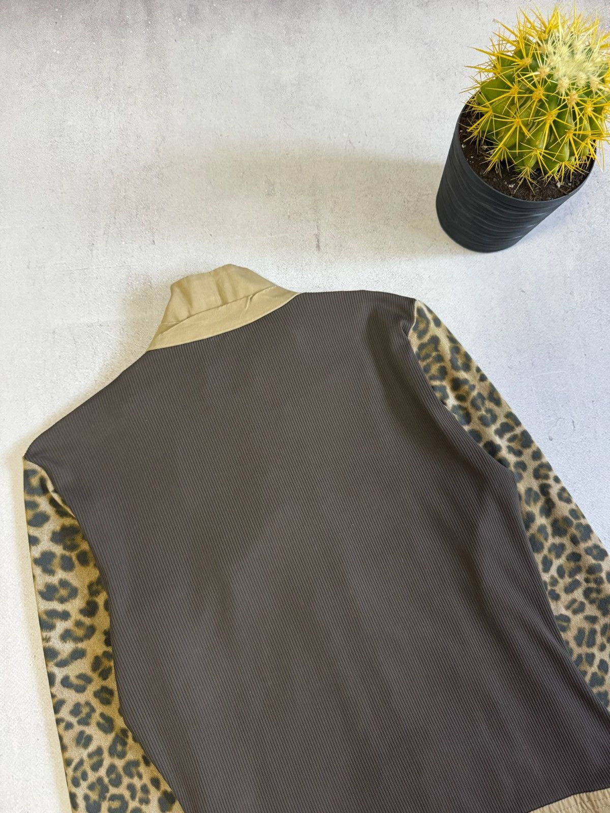 Fendi Fendi Jacket Long Sleeve Zip Leopard Womens 42 Size Rare Size M / US 6-8 / IT 42-44 - 10 Thumbnail