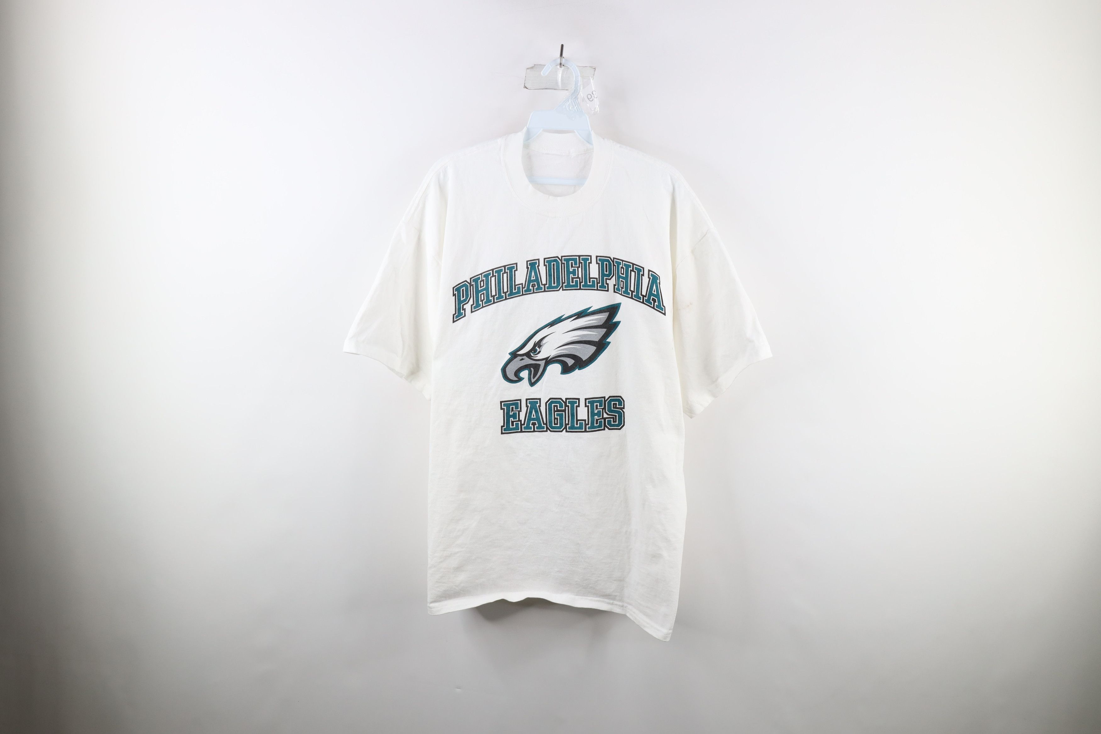 Vintage Vintage 90s Spell Out Philadelphia Eagles Football T-Shirt Size US XL / EU 56 / 4 - 1 Thumbnail