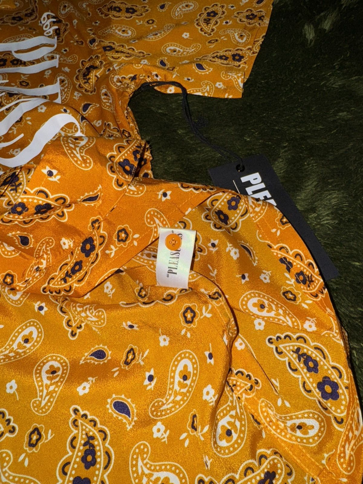 Pleasures [M] PLEASURES button down paisley half shirts orange Size US M / EU 48-50 / 2 - 6 Thumbnail