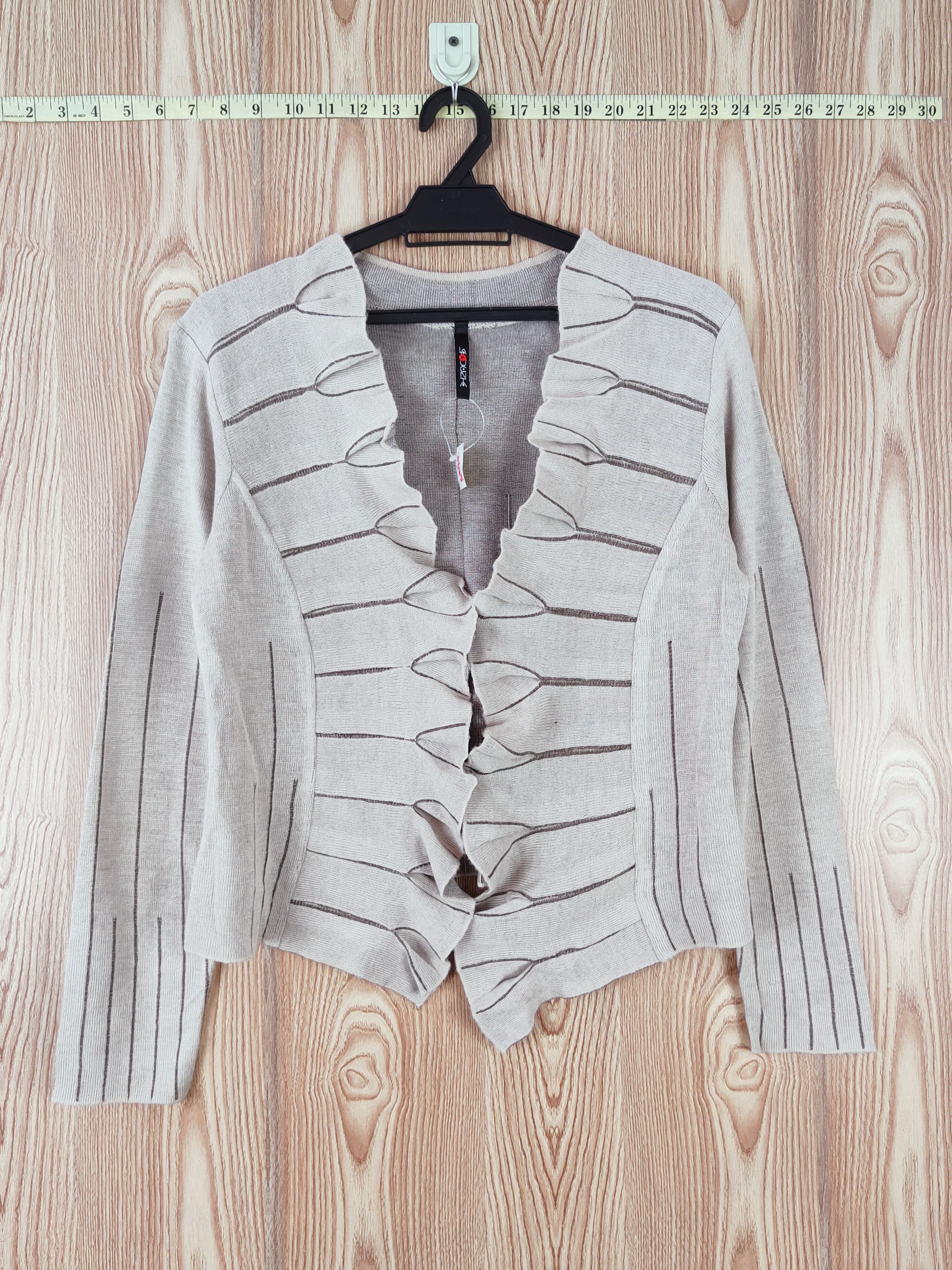 Vintage LaQucnty Beige Knitwear Cardigan #W685 Size M / US 6-8 / IT 42-44 - 1 Thumbnail