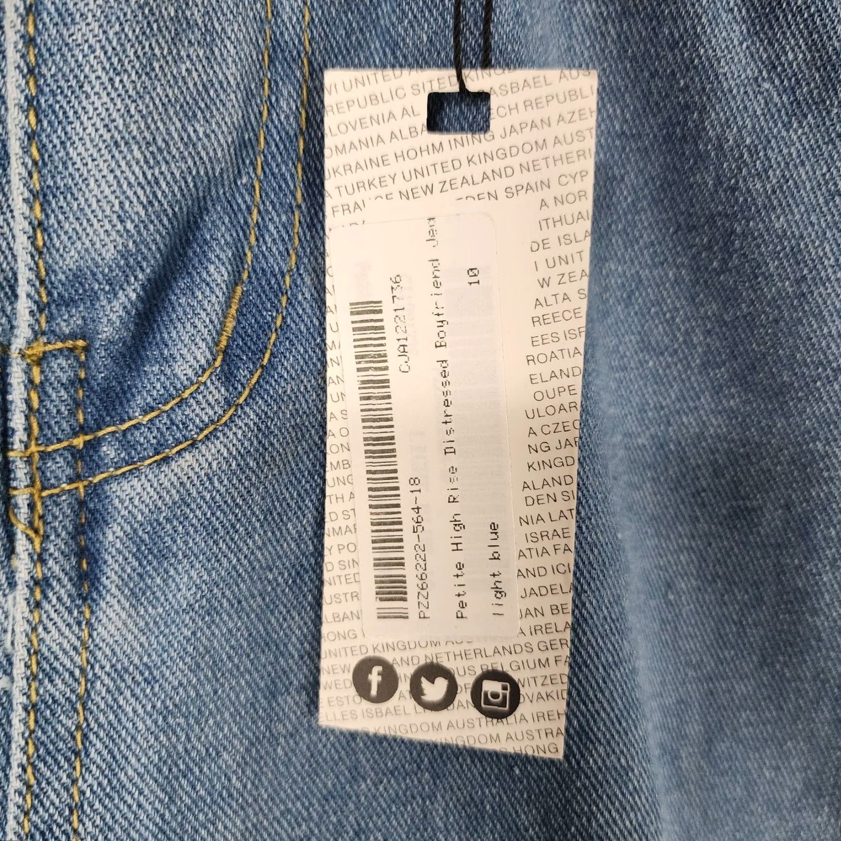 Boohoo Boohoo Petite Blue Distressed Boyfriend High Rise Jeans Size 6 Womens Size 28" / US 6 / IT 42 - 3 Thumbnail