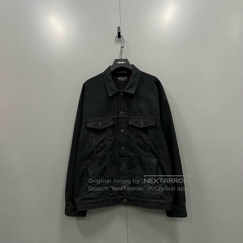 Balenciaga Balenciaga Back Graffiti Logo Denim Jacket Size US S / EU 44-46 / 1 - 1 Thumbnail