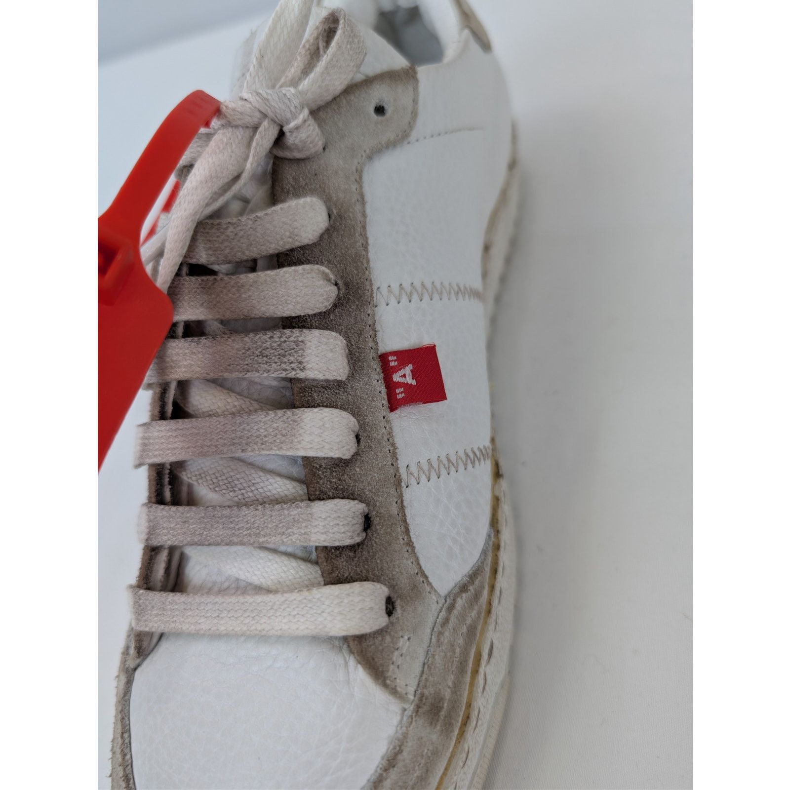 Off-White o1rshd1 Virgil Abloh Address Low Top Sneaker White / Black Size US 10 / EU 43 - 15 Thumbnail