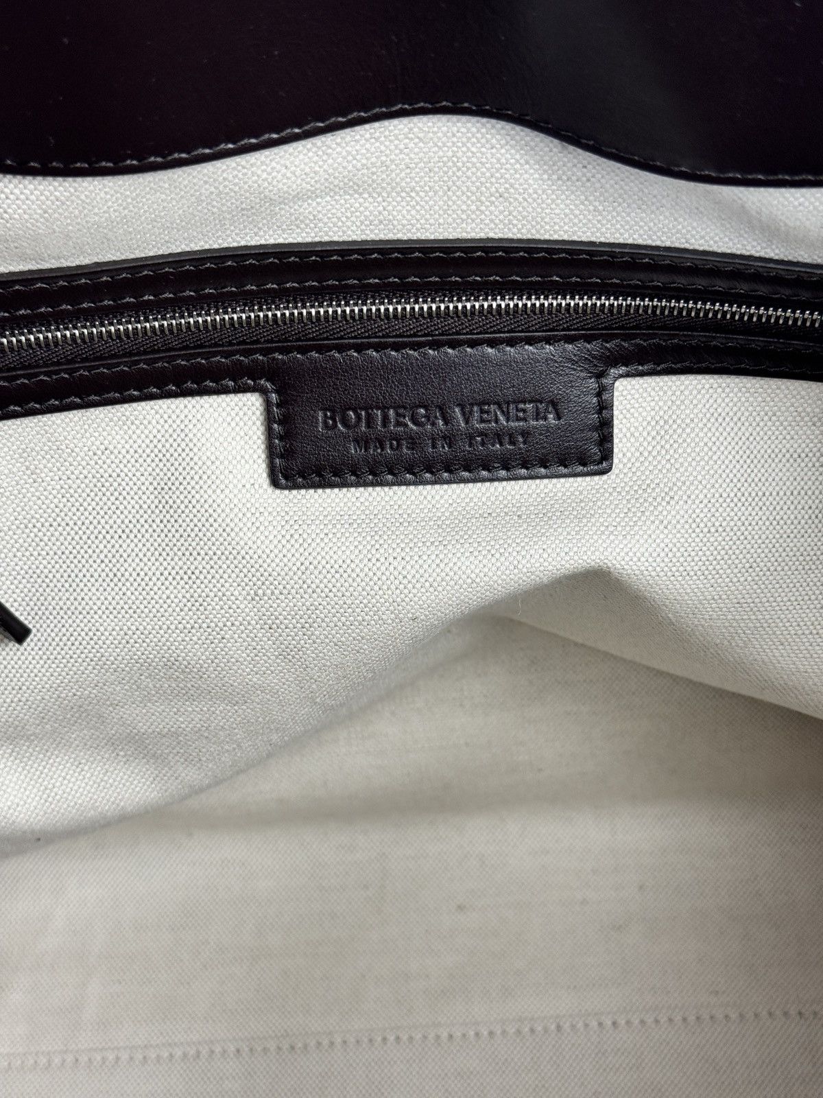 Bottega Veneta INTRECCIATO LEATHER DUFEL BAG Size ONE SIZE - 8 Thumbnail