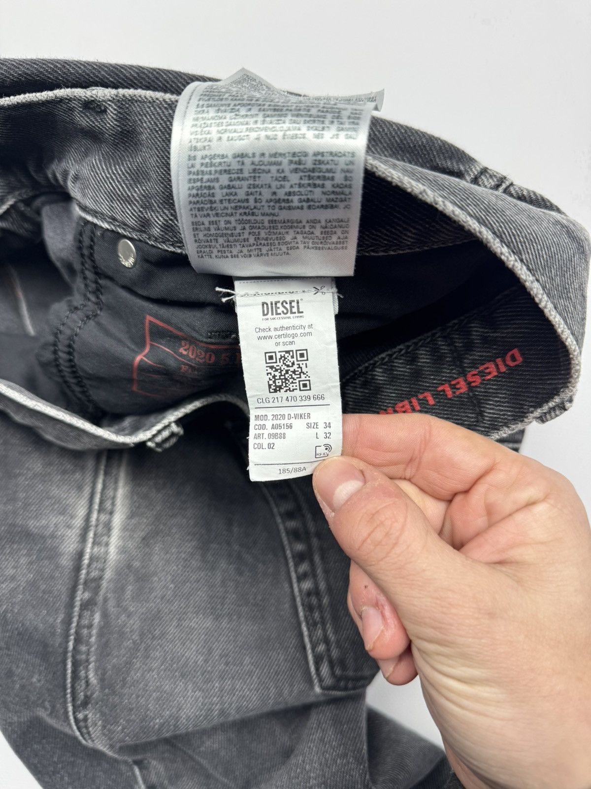 Diesel Diesel Straight Fit Men's Jeans Size US 34 / EU 50 - 13 Thumbnail