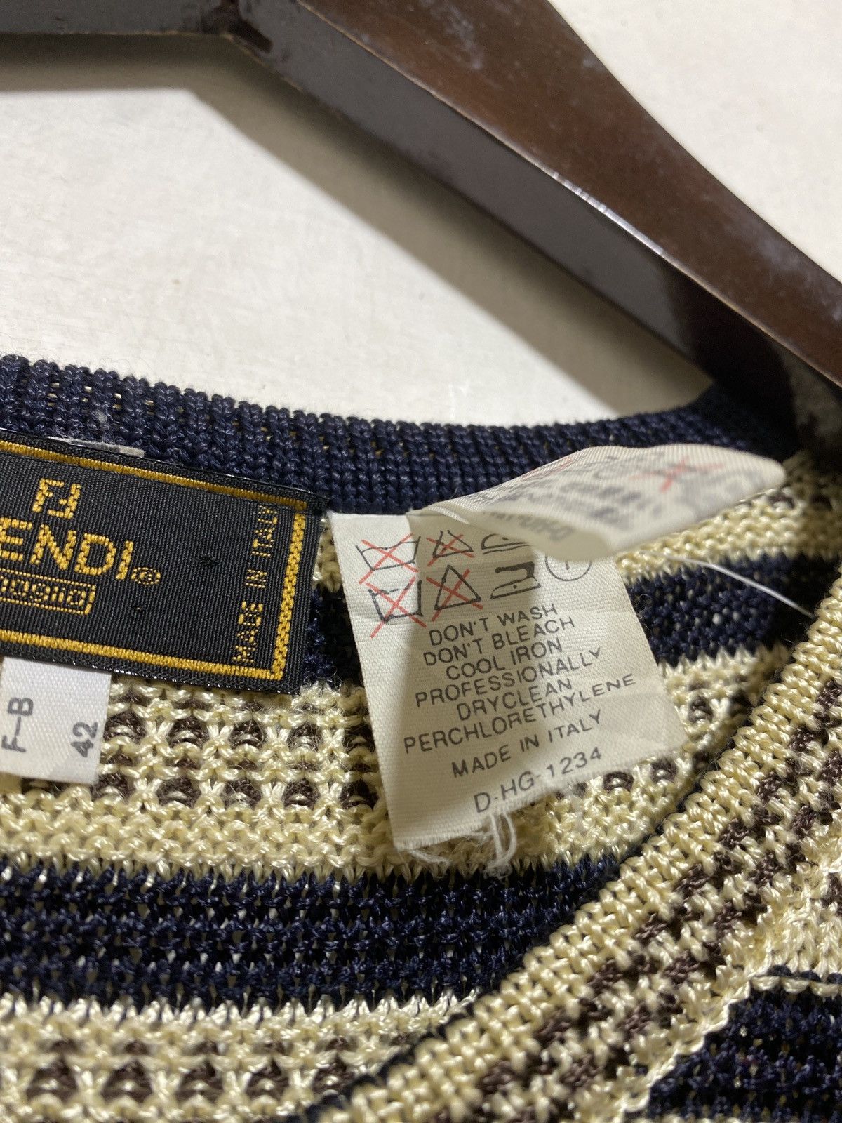 Fendi Fendi Knit Textured Tee Size M / US 6-8 / IT 42-44 - 3 Thumbnail