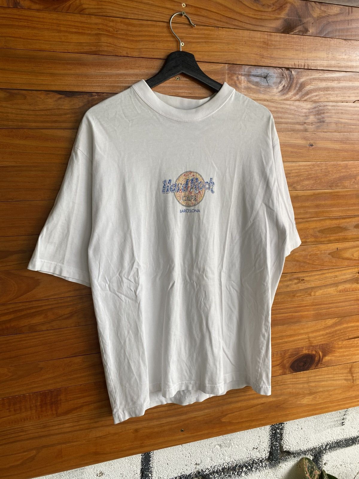 Hard Rock Cafe Vintage 90s Hard Rock Cafe Barcelona Heavy Tee –Unisex White Size US M / EU 48-50 / 2 - 7 Thumbnail