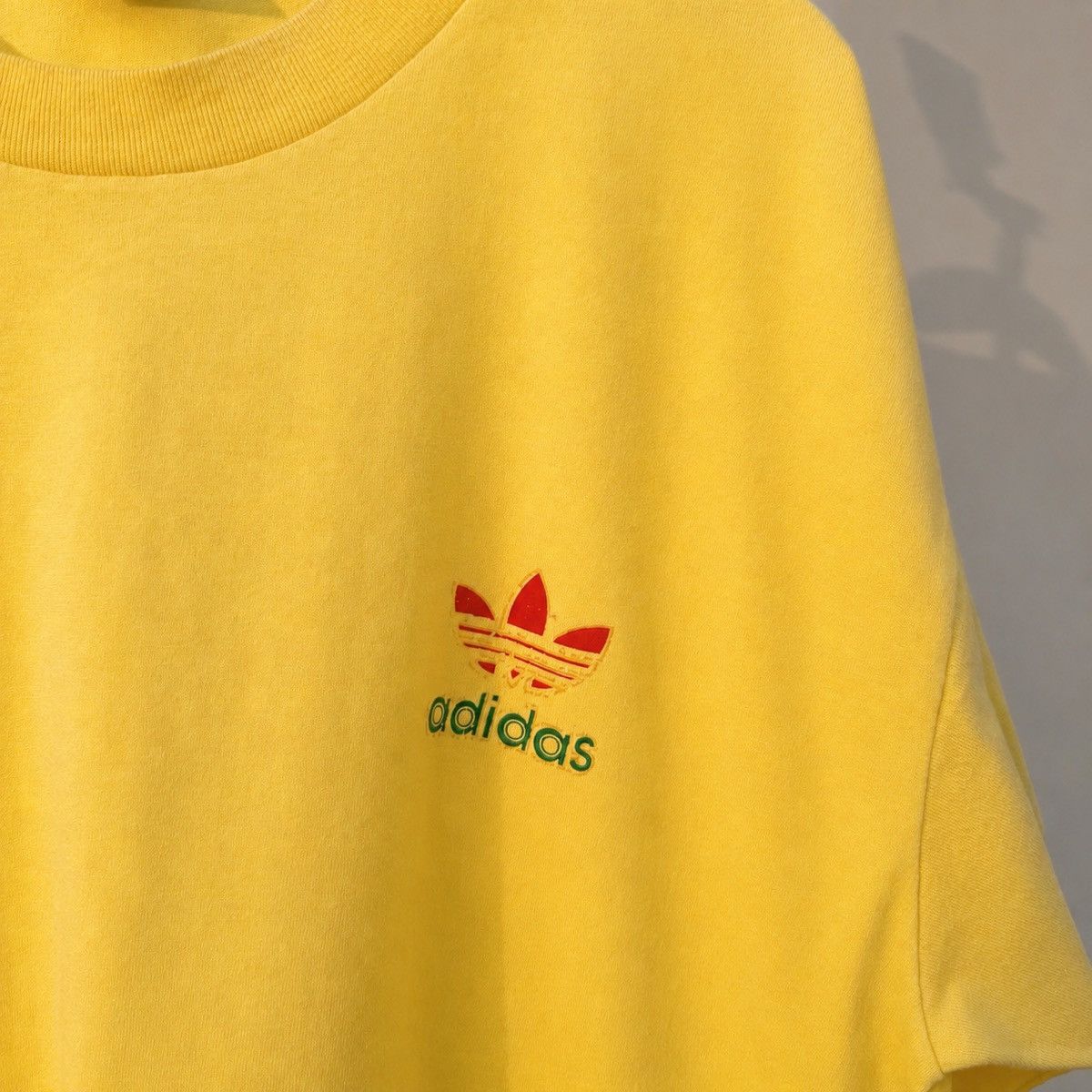 Vintage Adidas Trefoil Vintage Yellow Tee Size US XL / EU 56 / 4 - 2 Thumbnail