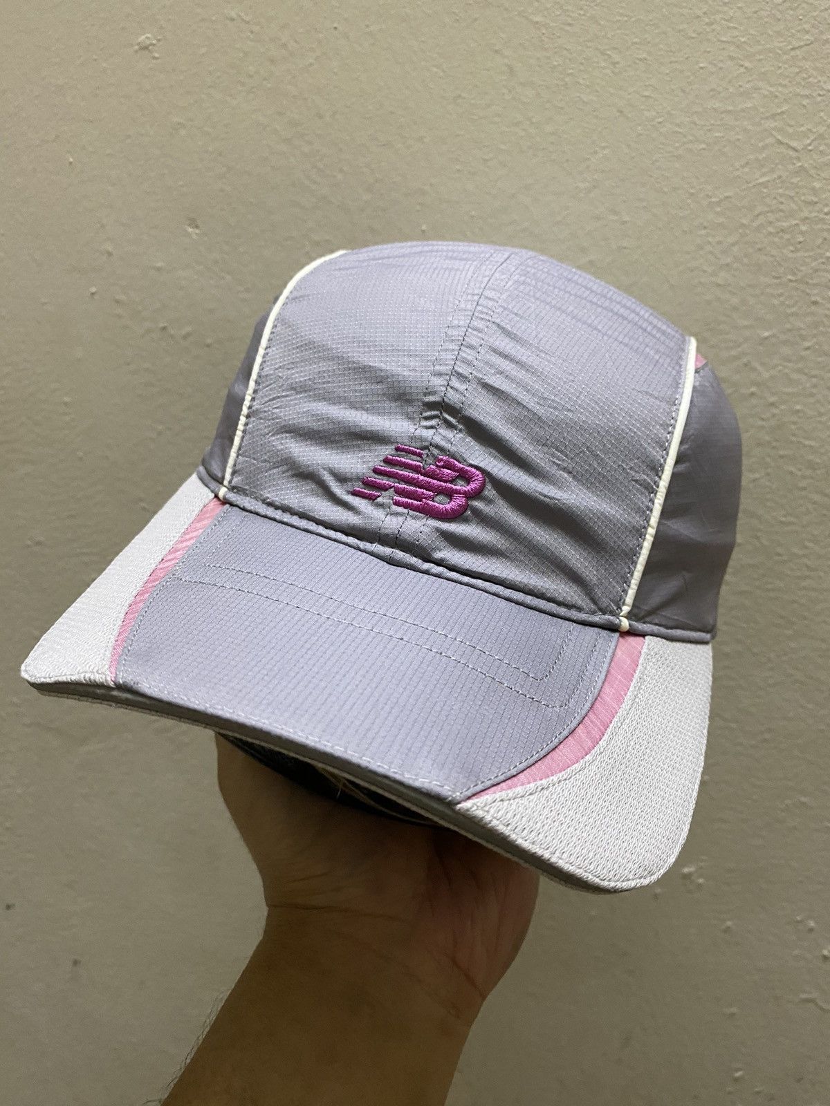 New Balance Y2K New Balance Nylon Running Hat Size ONE SIZE - 1 Thumbnail