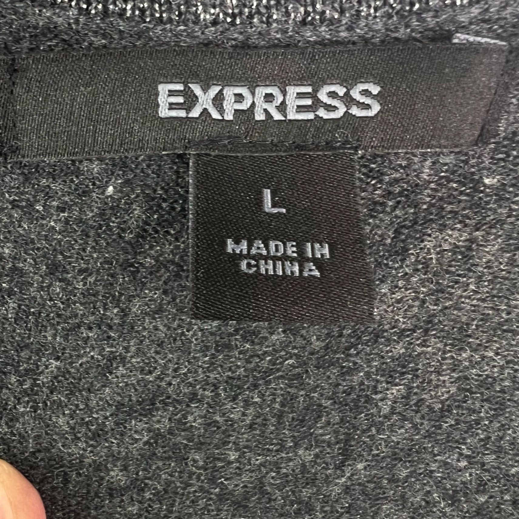 Express EXPRESS Wool V-Neck Sweater Woman Size L Gray Metallic Highlights Dolman Sleeve Knit Pullover 100% Wool Shirt/Top Women’s Apparel Size L / US 10 / IT 46 - 4 Thumbnail