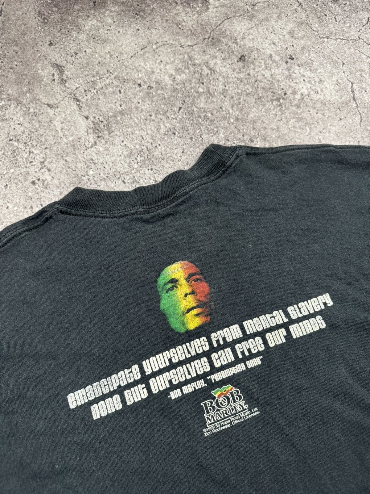 Bob Marley VINTAGE BOB MARLEY 1999 RASTA BLACK SHIRT Y2K MADE IN USA Size US M / EU 48-50 / 2 - 7 Thumbnail