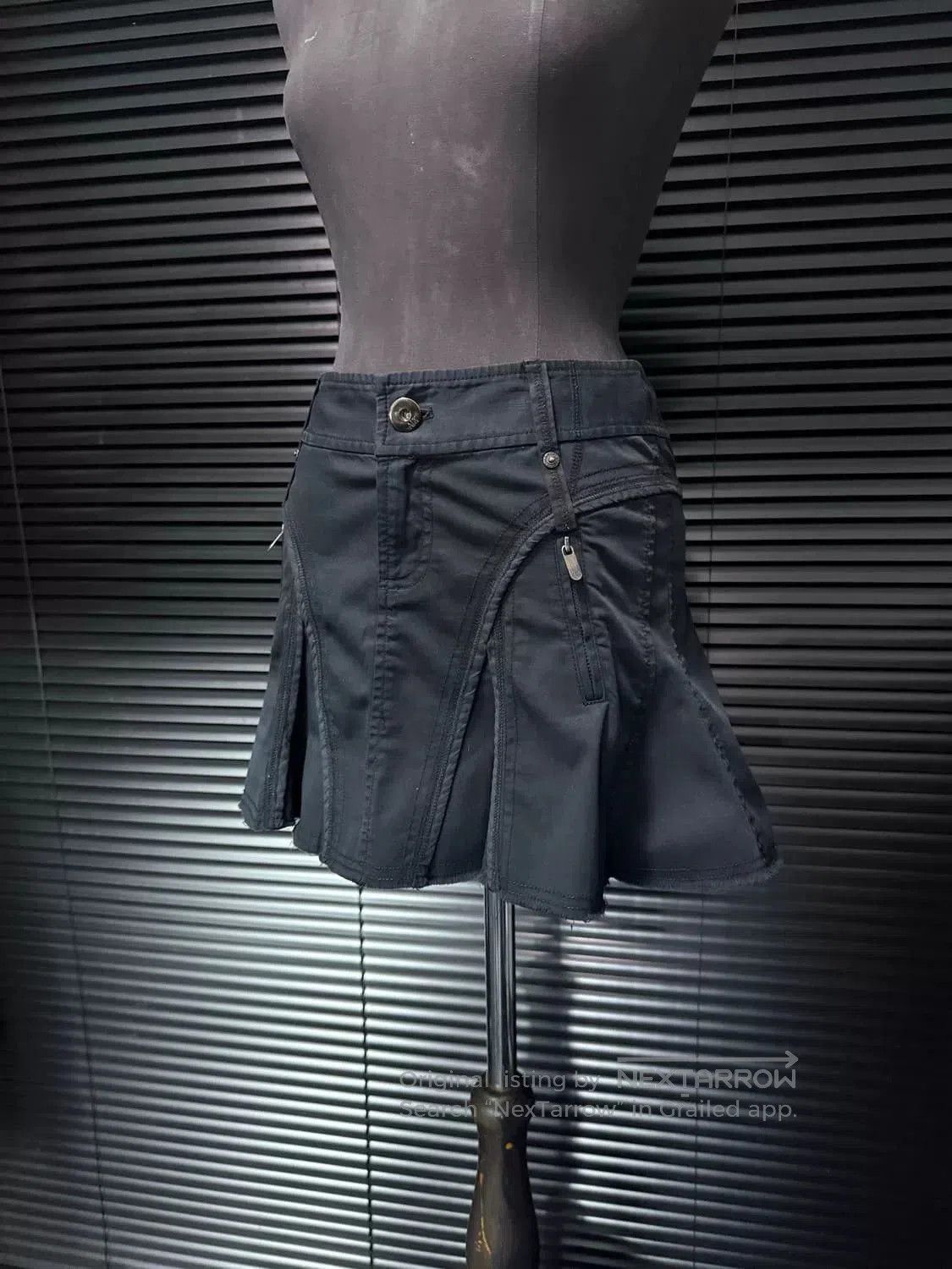 Armani Armani Vintage Tracy Denim Skirt. Size 37" - 1 Thumbnail