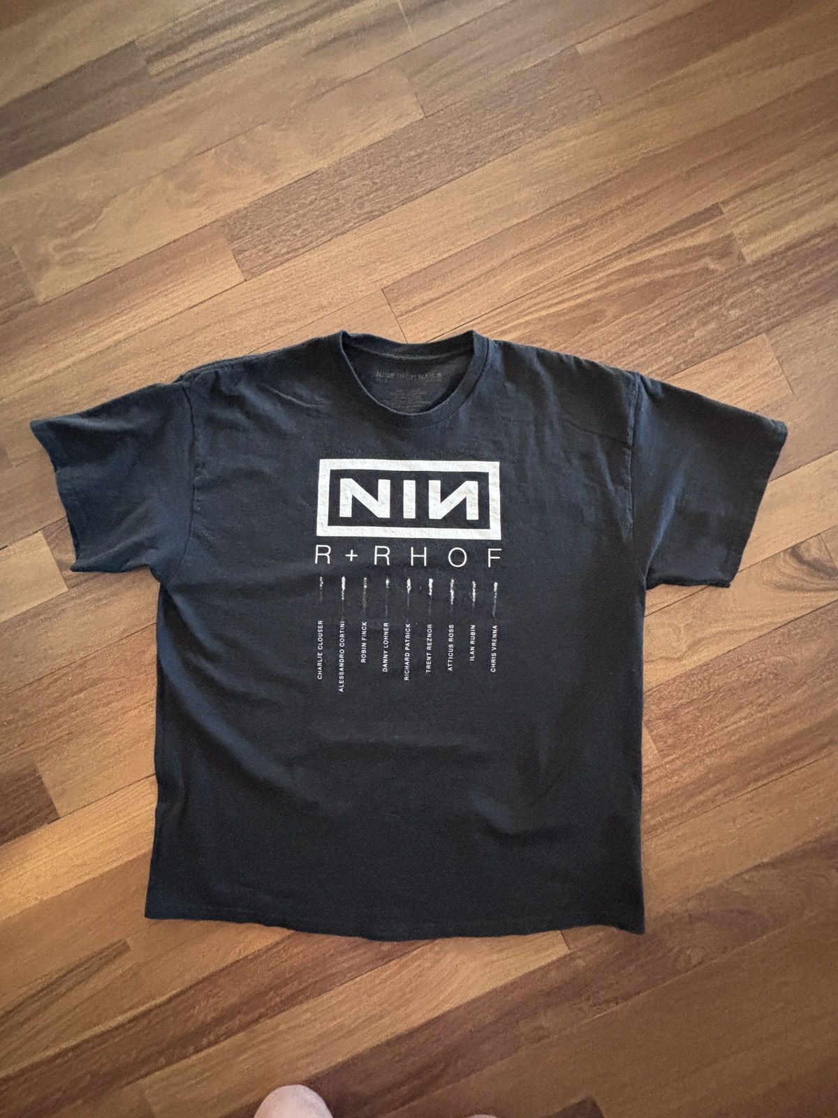 Band Tees Nine Inch Nails Rock & Roll Hall of Fame Induction Shirt Size US XL / EU 56 / 4 - 3 Thumbnail