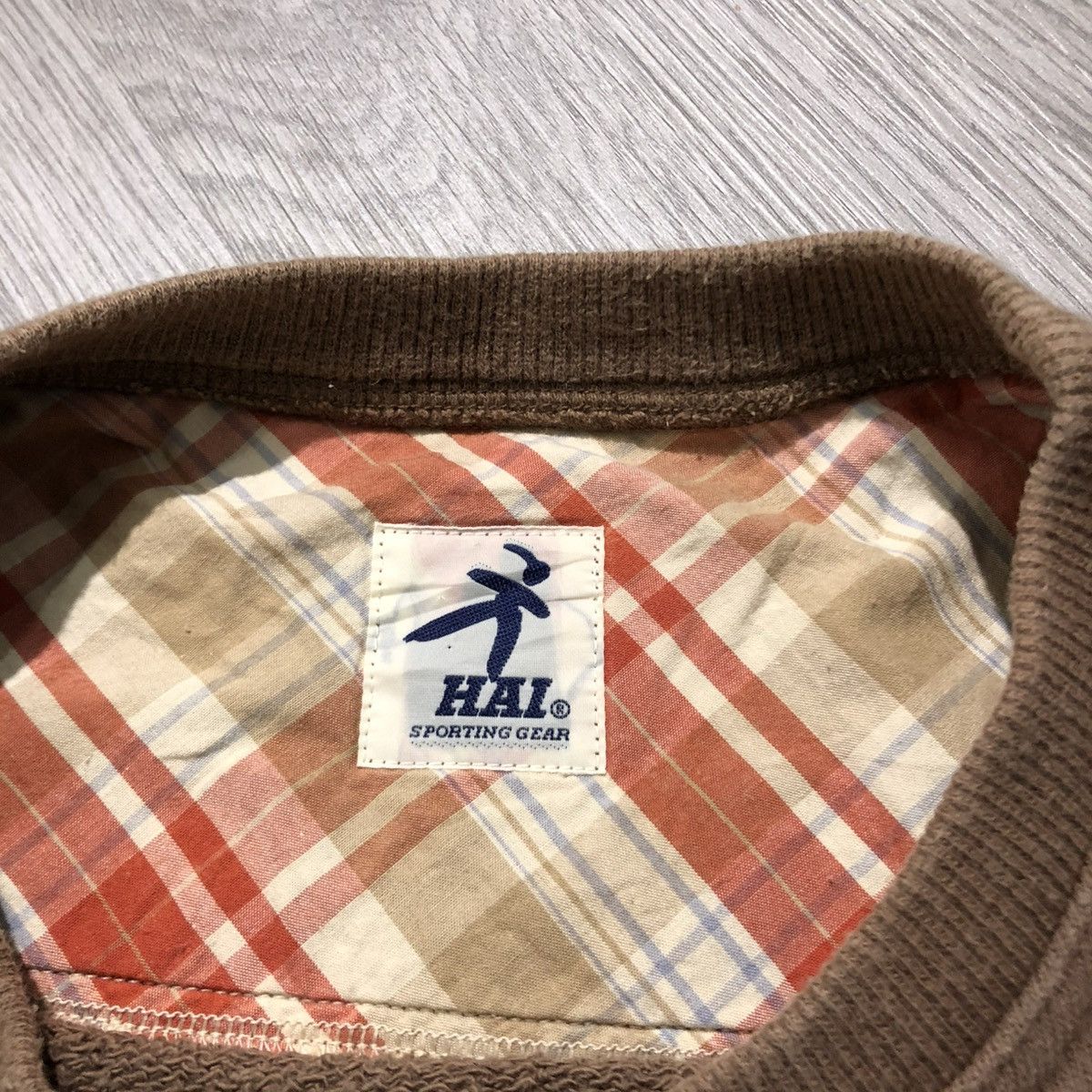 Issey Miyake Vintage Issey Miyake Hai Sporting Gear Brown Crewneck Size US L / EU 52-54 / 3 - 11 Thumbnail